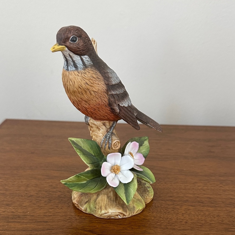 Charming Robin Bird Figurine with Floral Accents